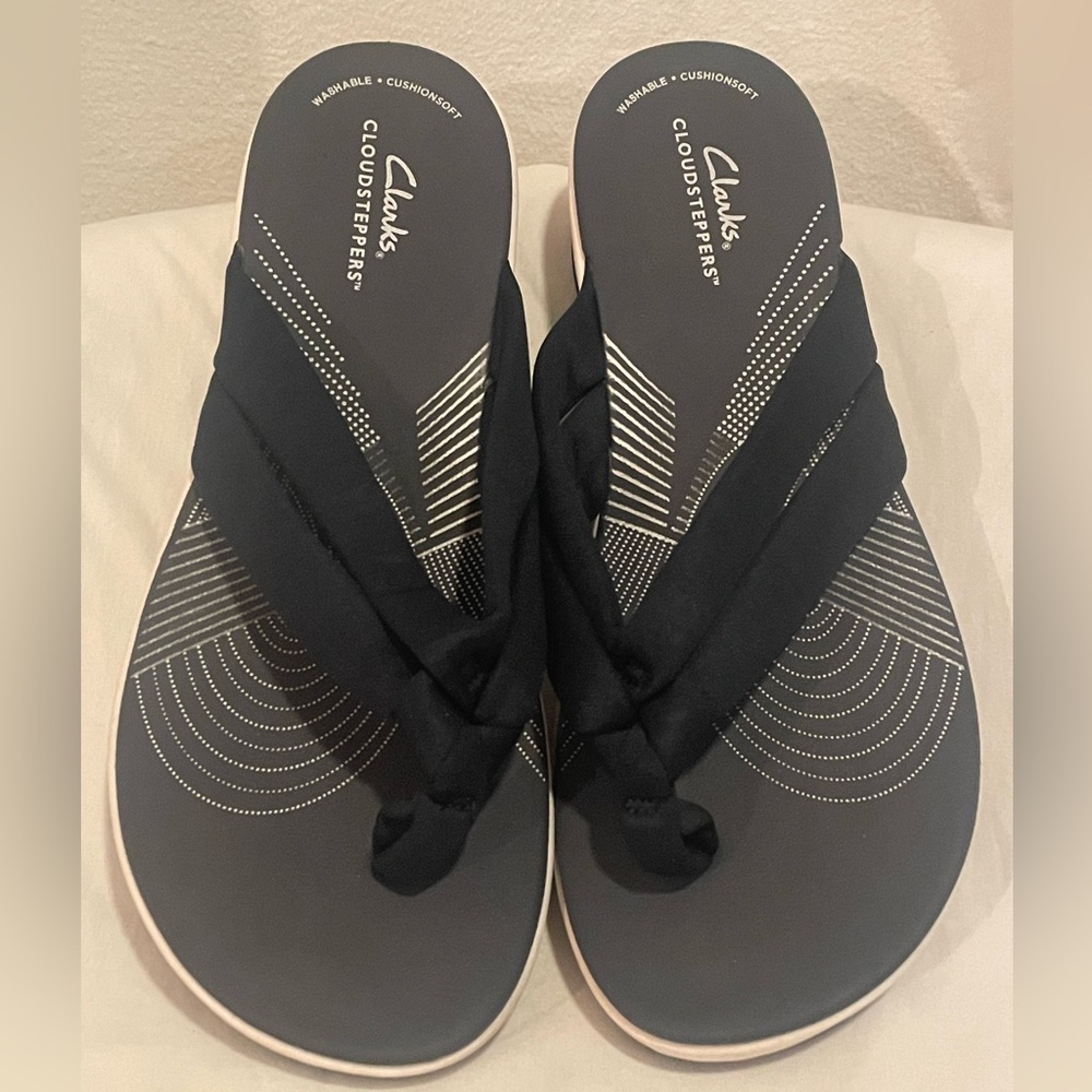 Clarks Black Cloudsteppers Cushioned Twist-Strip Flip Flops
